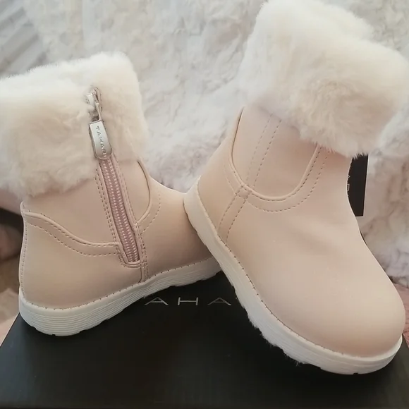 TAHARI Blush Shimmer Size 5 Toddler Boot NIB - Picture 1 of 8